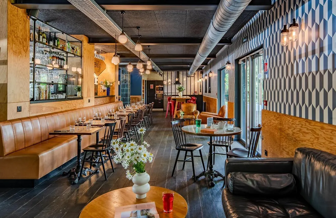 Eklo Hotels Lille-1
